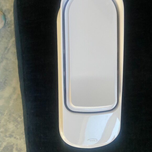 OXO Good Grips POP Cereal Dispenser 3.4 qt/3.2 L - Picture 8 of 11